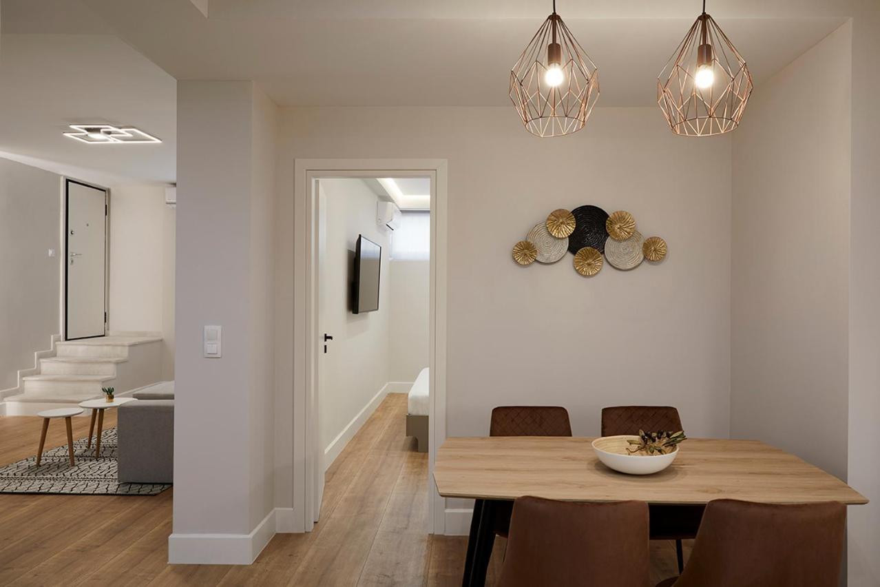 Central & Comfy Apartment 2Mins Walking From Metro Atena Exterior foto